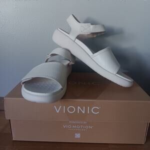 Vionic Women's‎ Size 7 Awaken RX Recovery Sandals Cream PRE-OWNED With Box